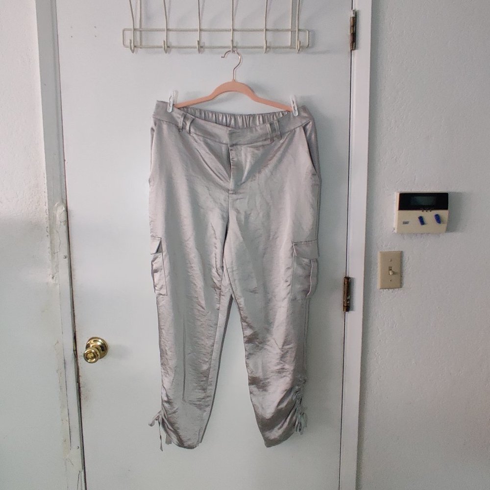 Silver Cargo Pants with Pockets from INC International Concepts - L